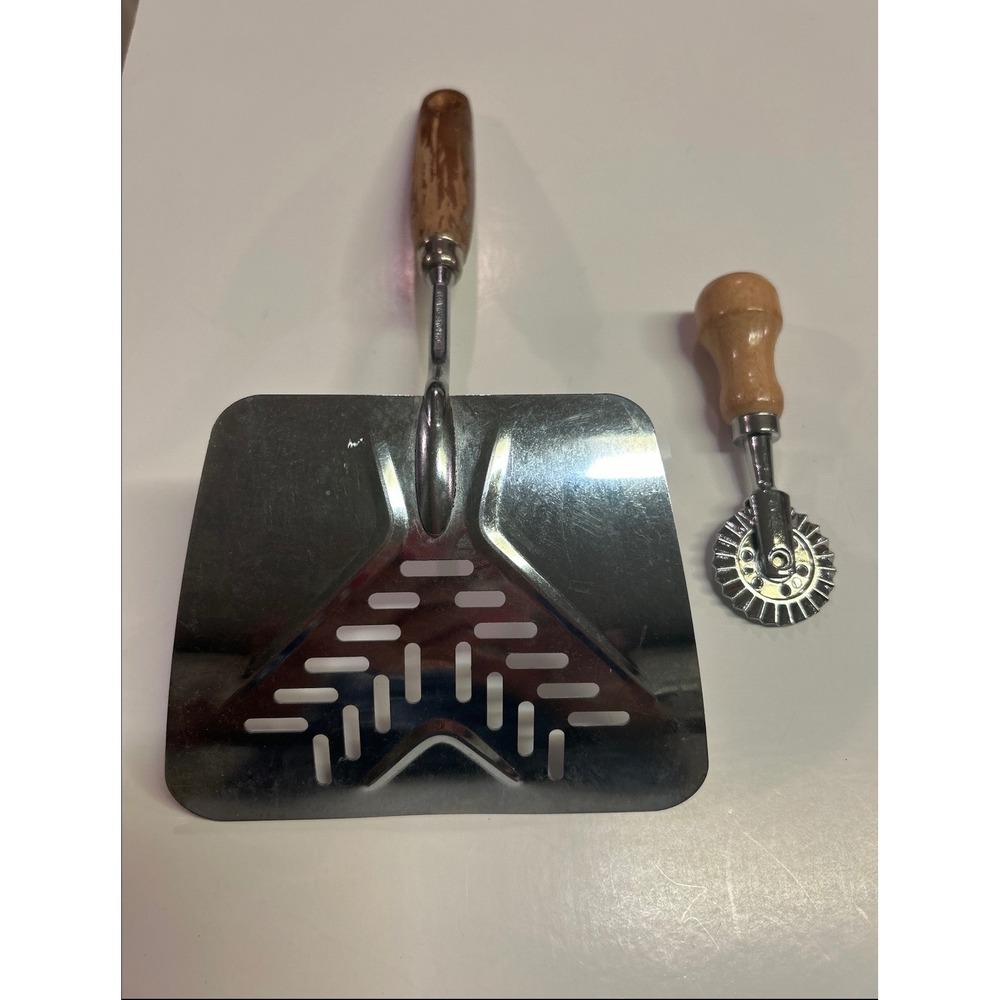 Vintage EKCO Flipper Lifter Spatula & Pastry Wheel Set - Retro Baking Tools